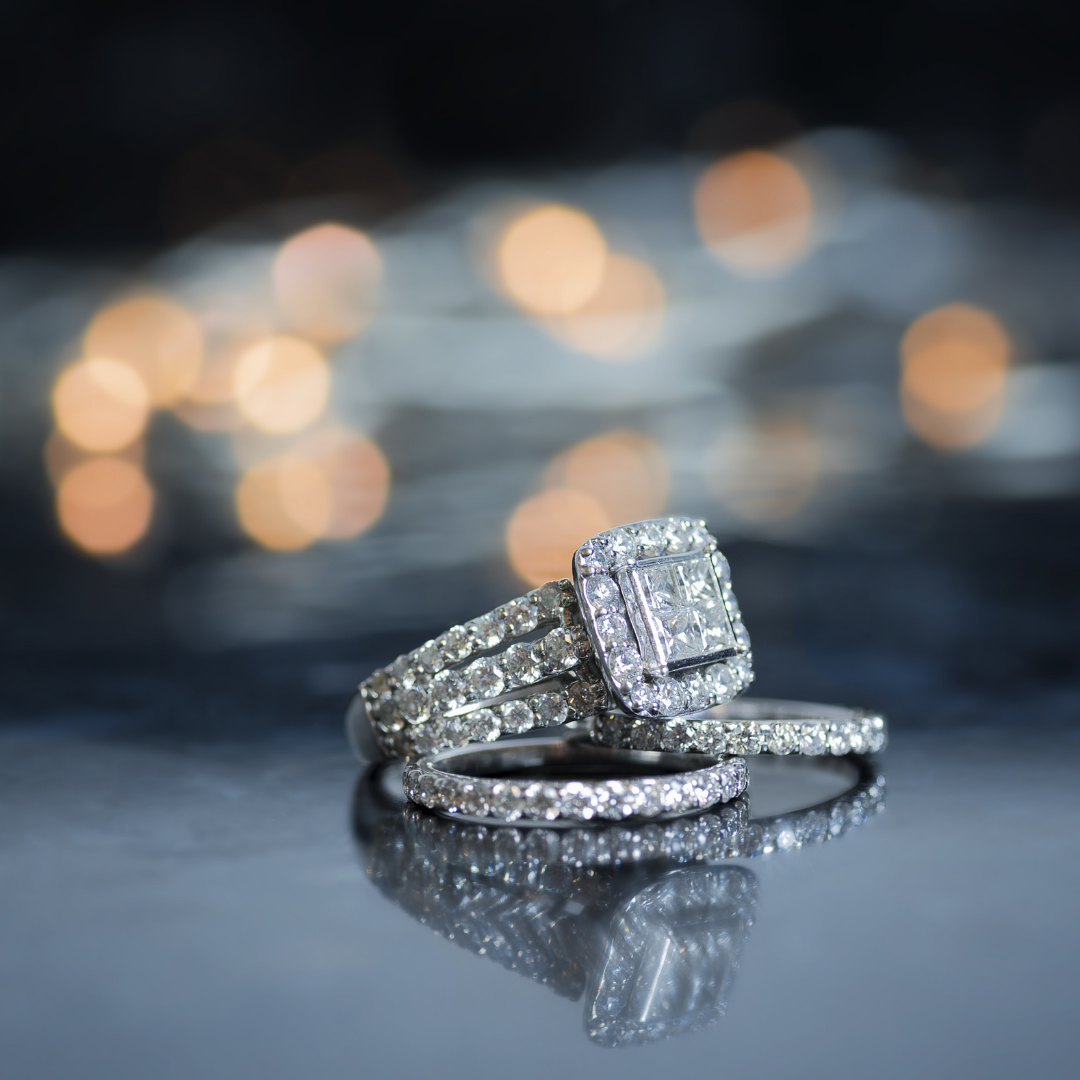 Should My Wedding Band Match My Engagement Ring?
