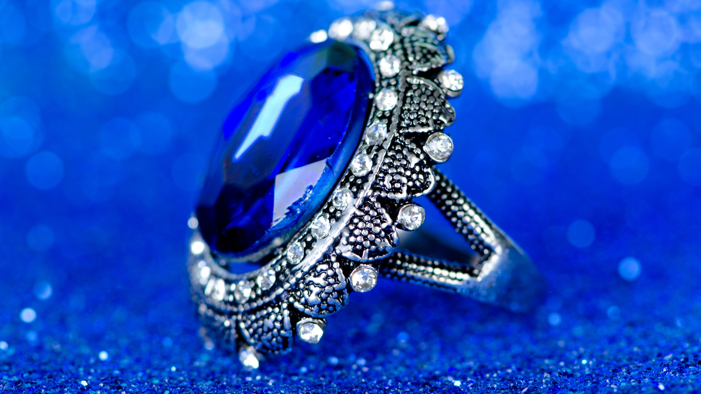 Are Sapphire Engagement Rings Tacky?