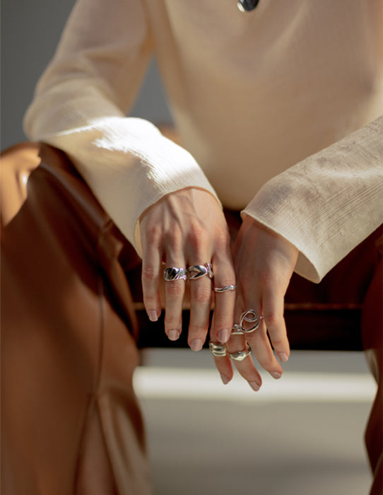 Cartier hotsell ring width